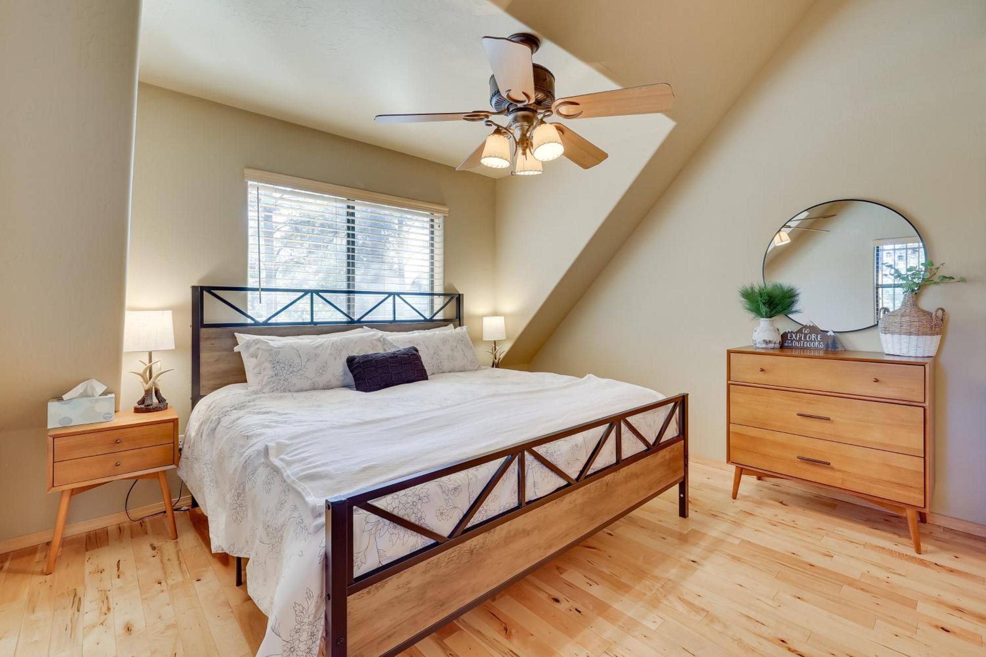 Dog-Friendly Nutrioso Cabin With Wraparound Porch! Екстер'єр фото