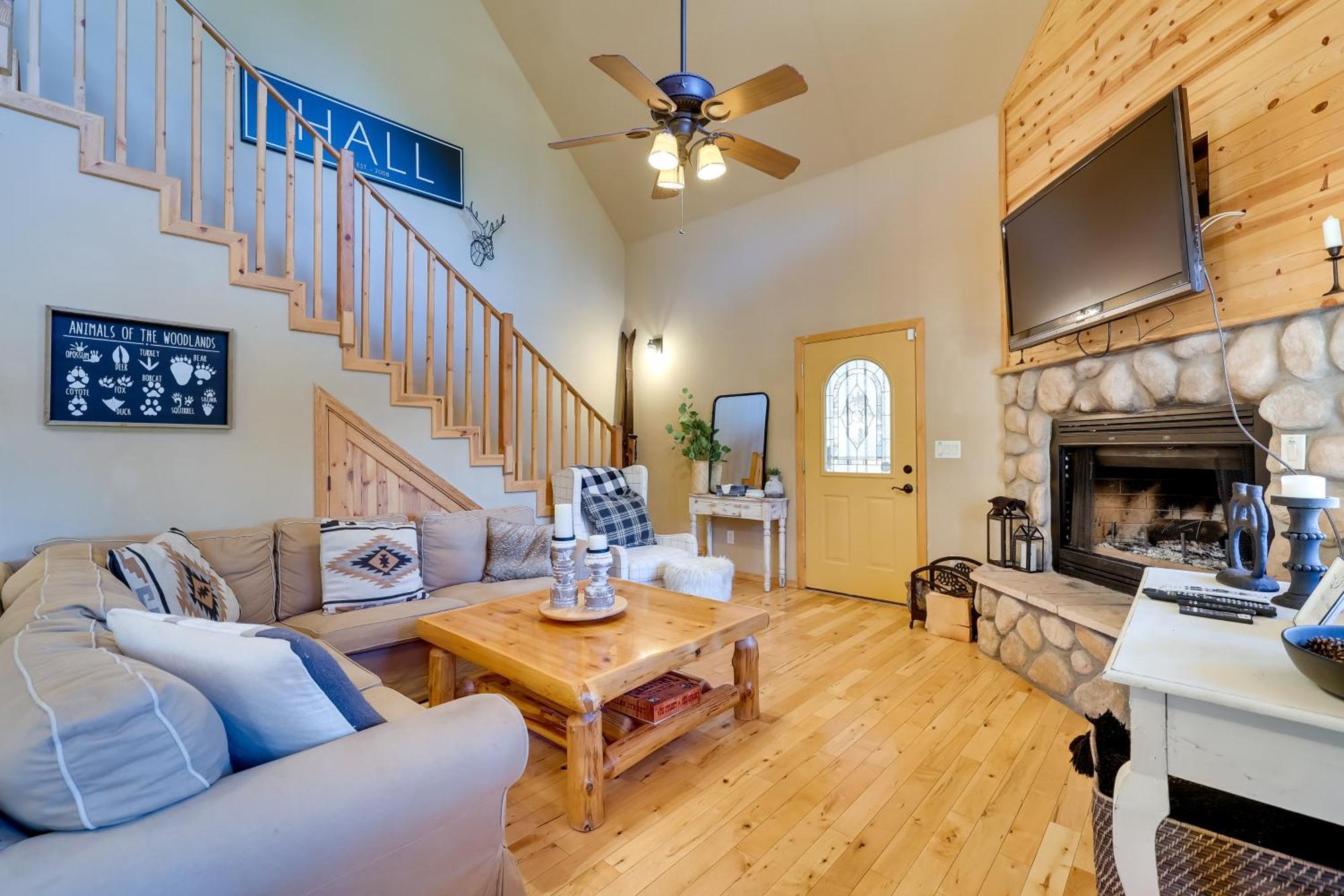 Dog-Friendly Nutrioso Cabin With Wraparound Porch! Екстер'єр фото